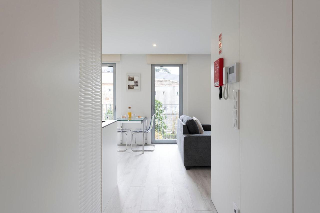 Lovelystay - Modern Loft With Gym & Free Parking Minutes Away From Cbd Porto Eksteriør bilde